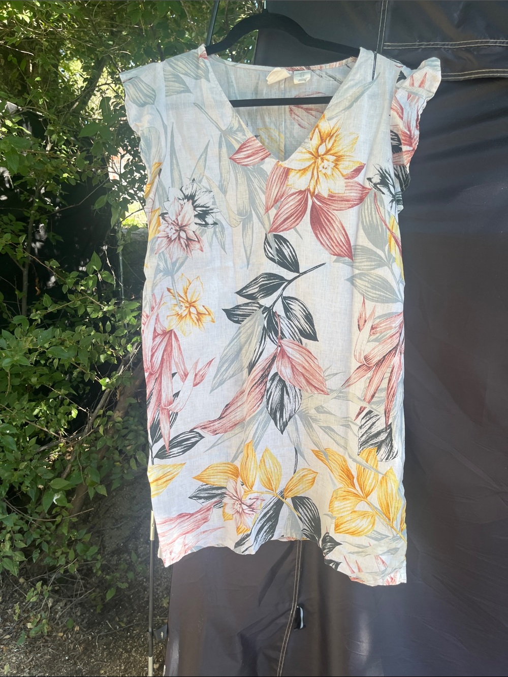 C&C California White Floral V-Neck Mini Dress with Yellow and Pink Blooms